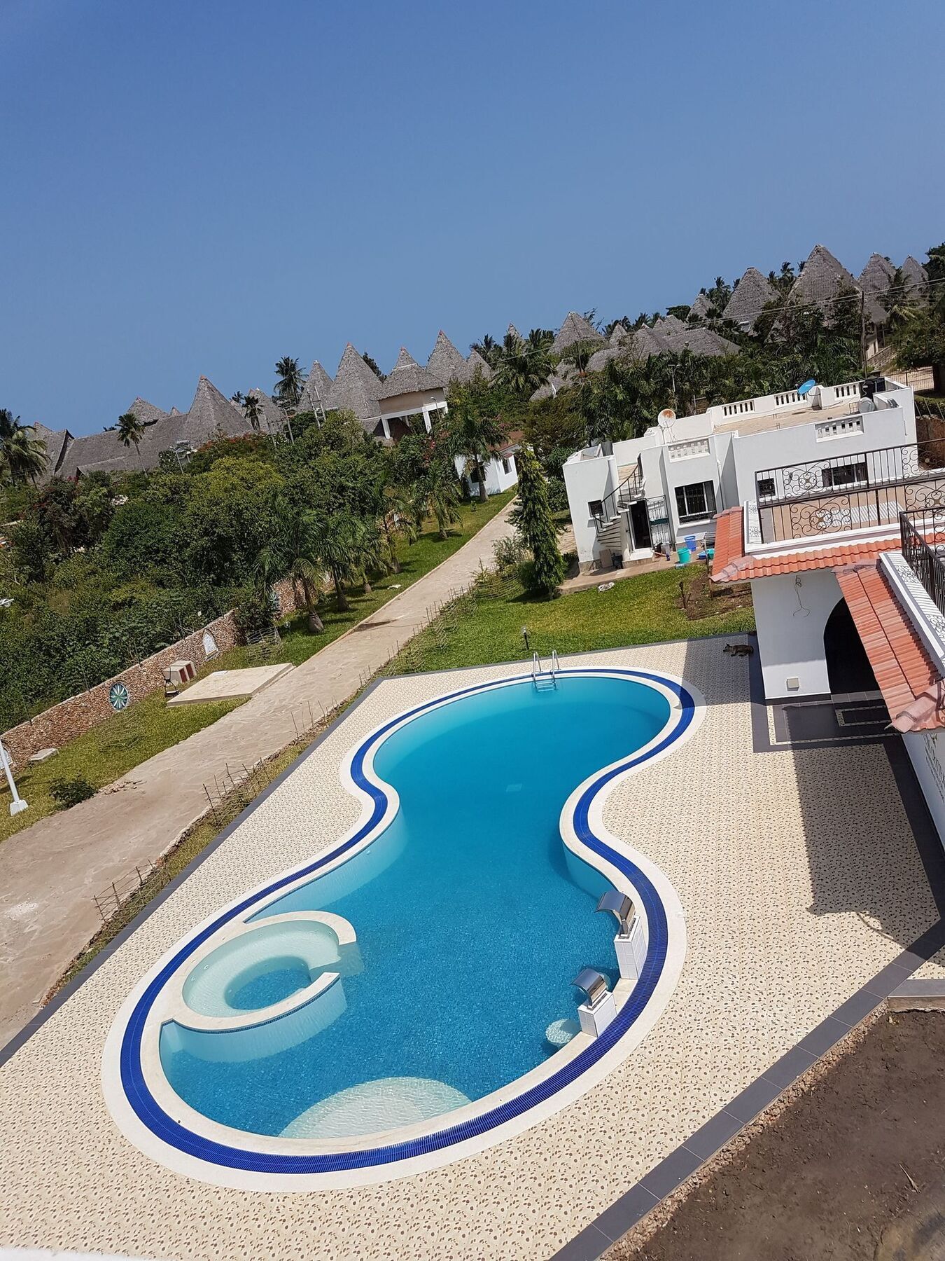 Queens Chateau Boutique Villa Диани Бийч Екстериор снимка